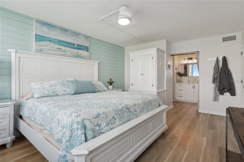 Condominio en venta en Saint Petersburg, Florida, 2 dormitorios, 116.59 m2 № 2115979 - foto 19
