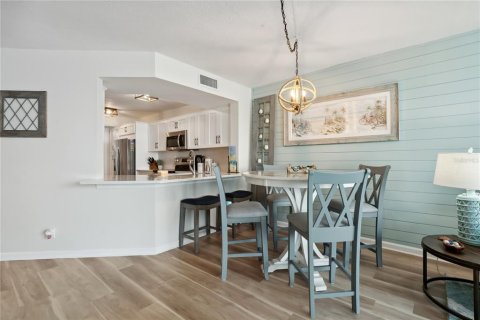 Condominio en venta en Saint Petersburg, Florida, 2 dormitorios, 116.59 m2 № 2115979 - foto 15