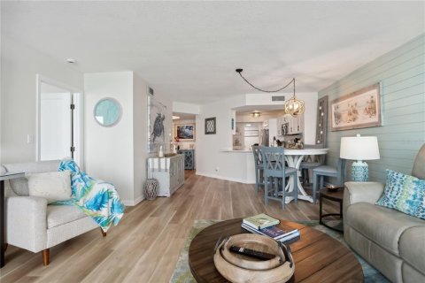 Condominio en venta en Saint Petersburg, Florida, 2 dormitorios, 116.59 m2 № 2115979 - foto 10