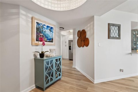 Condominio en venta en Saint Petersburg, Florida, 2 dormitorios, 116.59 m2 № 2115979 - foto 3