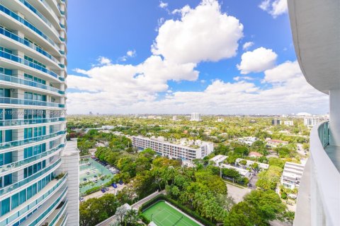 Condo in Miami, Florida, 1 bedroom  № 2028182 - photo 20