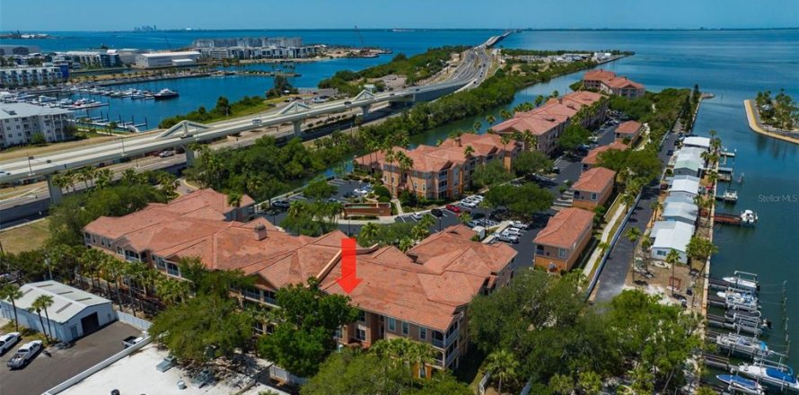 Condo à Tampa, Floride, 2 chambres № 2137893