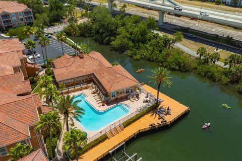 Copropriété à vendre à Tampa, Floride: 2 chambres, 89.93 m2 № 2137893 - photo 3