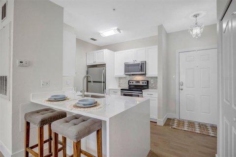 Copropriété à vendre à Tampa, Floride: 2 chambres, 89.93 m2 № 2137893 - photo 7