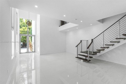 Copropriété à louer à Miami, Floride: 3 chambres, 206.15 m2 № 1823637 - photo 12