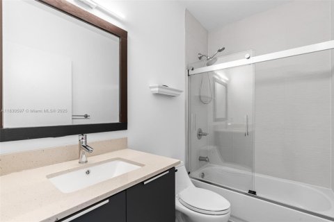 Copropriété à louer à Miami, Floride: 3 chambres, 206.15 m2 № 1823637 - photo 27