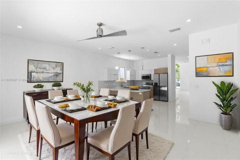 Copropriété à louer à Miami, Floride: 3 chambres, 206.15 m2 № 1823637 - photo 6