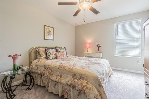 House in Tampa, Florida 6 bedrooms, 312.34 sq.m. № 1822659 - photo 24