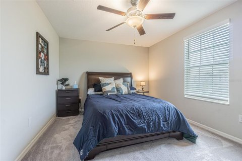 House in Tampa, Florida 6 bedrooms, 312.34 sq.m. № 1822659 - photo 22