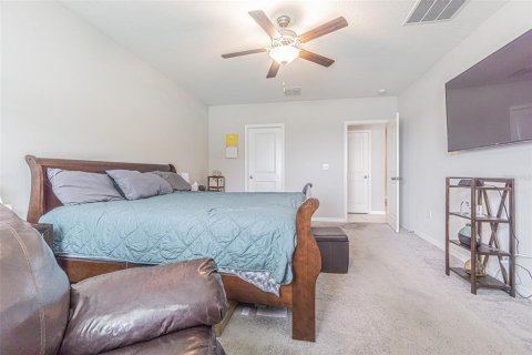 House in Tampa, Florida 6 bedrooms, 312.34 sq.m. № 1822659 - photo 16