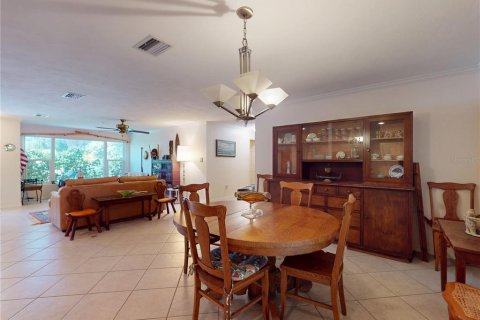 House in New Smyrna Beach, Florida 4 bedrooms, 278.71 sq.m. № 1873761 - photo 19