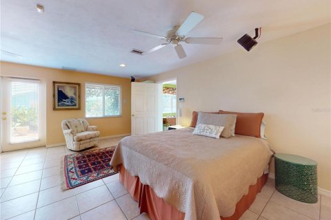 House in New Smyrna Beach, Florida 4 bedrooms, 278.71 sq.m. № 1873761 - photo 29