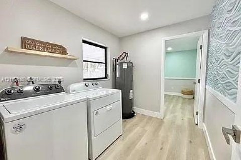 Villa ou maison à louer à Lake Worth, Floride: 4 chambres, 155.33 m2 № 2432184 - photo 6