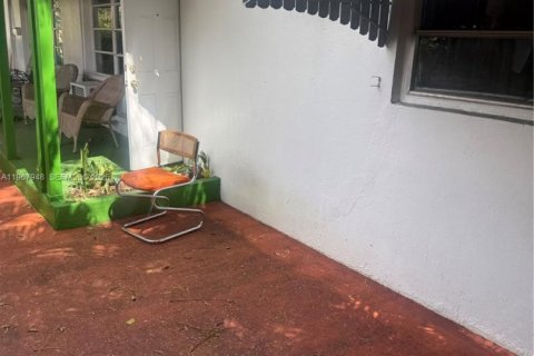 Снять в аренду виллу или дом в Холливуд, Флорида 2 спальни, 127.28м2, № 2029200 - фото 2