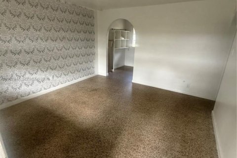 Снять в аренду виллу или дом в Холливуд, Флорида 2 спальни, 127.28м2, № 2029200 - фото 7