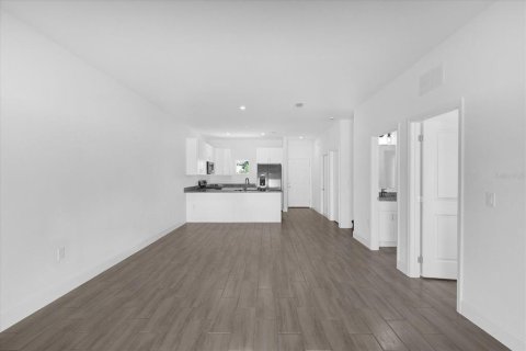 Adosado en venta en Davenport, Florida, 4 dormitorios, 189.06 m2 № 1422365 - foto 5