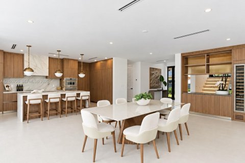 Villa ou maison à vendre à Miami, Floride: 5 chambres, 344.85 m2 № 2422614 - photo 24