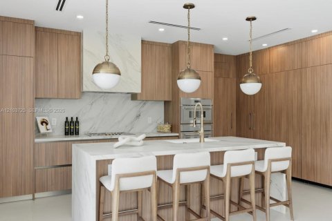 Villa ou maison à vendre à Miami, Floride: 5 chambres, 344.85 m2 № 2422614 - photo 26