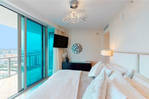 Condo in Sunny Isles Beach, Florida, 4 bedrooms  № 1960515 - photo 12