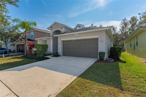 House in Kissimmee, Florida 4 bedrooms, 167.97 sq.m. № 2098995 - photo 3
