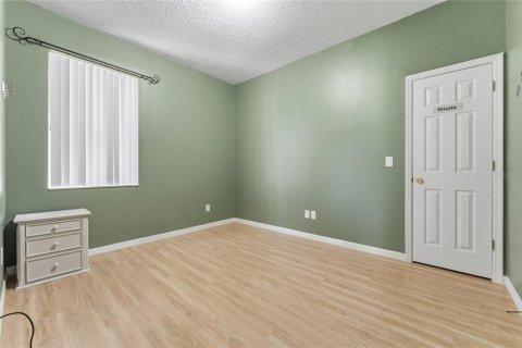 House in Kissimmee, Florida 4 bedrooms, 167.97 sq.m. № 2098995 - photo 18