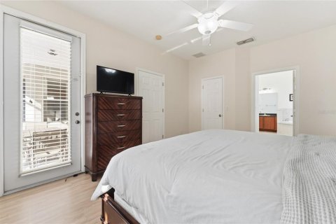 House in Kissimmee, Florida 4 bedrooms, 167.97 sq.m. № 2098995 - photo 12