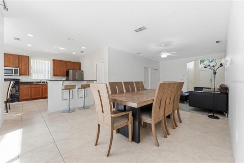 House in Kissimmee, Florida 4 bedrooms, 167.97 sq.m. № 2098995 - photo 6