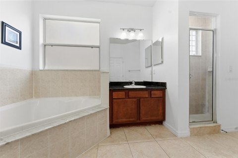 House in Kissimmee, Florida 4 bedrooms, 167.97 sq.m. № 2098995 - photo 14