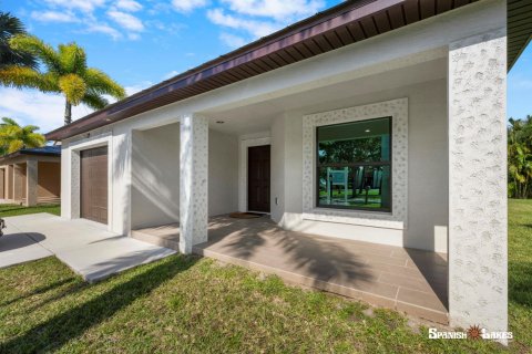 House in Port St. Lucie, Florida 2 bedrooms, 134.34 sq.m. № 2272105
