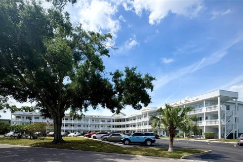 Condominio en Clearwater, Florida, 2 dormitorios № 2201814