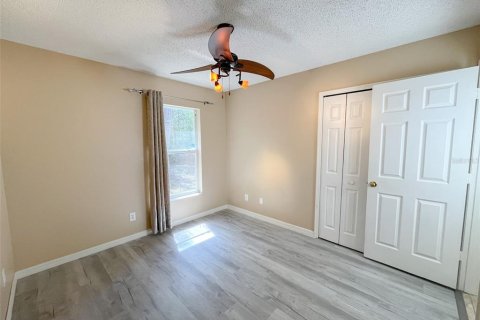 House in Orlando, Florida 3 bedrooms, 176.61 sq.m. № 2115368 - photo 11