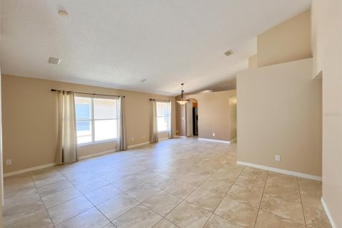 House in Orlando, Florida 3 bedrooms, 176.61 sq.m. № 2115368 - photo 3