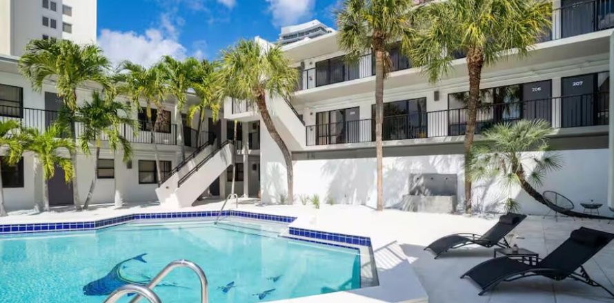 Apartment in Fort Lauderdale, Florida 2 bedrooms, 1429.02 sq.m. № 2350879