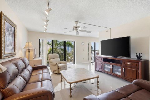 Condominio en venta en Hollywood, Florida, 2 dormitorios, 145.86 m2 № 2183017 - foto 16