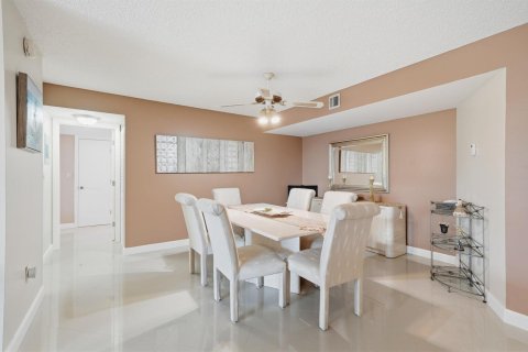 Condominio en venta en Hollywood, Florida, 2 dormitorios, 145.86 m2 № 2183017 - foto 13