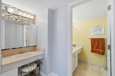 Condominio en venta en Hollywood, Florida, 2 dormitorios, 145.86 m2 № 2183017 - foto 29