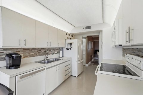 Condominio en venta en Hollywood, Florida, 2 dormitorios, 145.86 m2 № 2183017 - foto 11