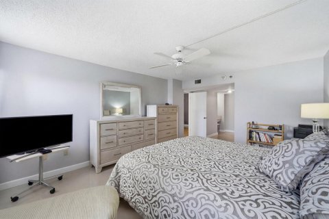 Condominio en venta en Hollywood, Florida, 2 dormitorios, 145.86 m2 № 2183017 - foto 28