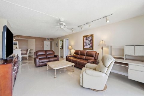 Condominio en venta en Hollywood, Florida, 2 dormitorios, 145.86 m2 № 2183017 - foto 19