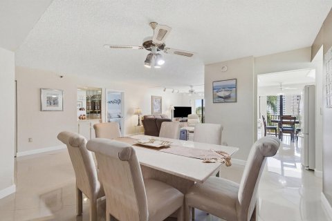 Condominio en venta en Hollywood, Florida, 2 dormitorios, 145.86 m2 № 2183017 - foto 15