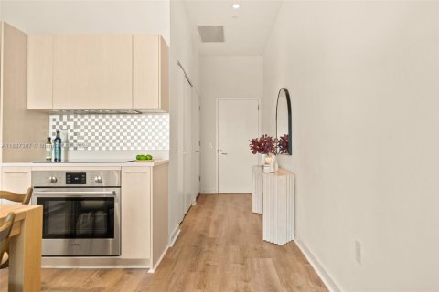 Снять в аренду кондоминиум в Майами, Флорида 3 спальни, 123м2, № 1822122 - фото 10