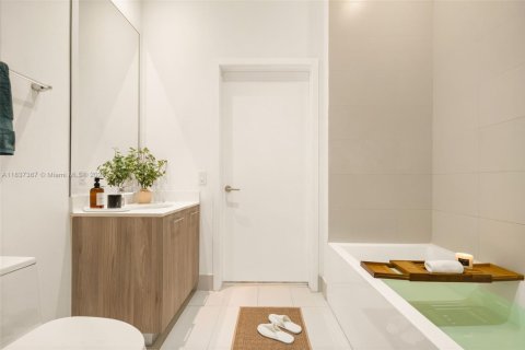 Снять в аренду кондоминиум в Майами, Флорида 3 спальни, 123м2, № 1822122 - фото 20