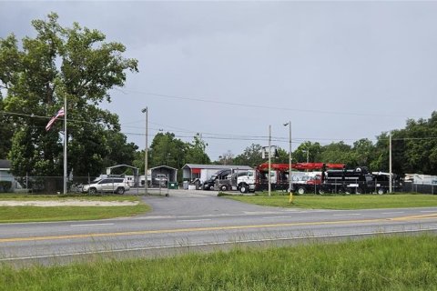 Commercial property in Thonotosassa, Florida 75.81 sq.m. № 1841589 - photo 1