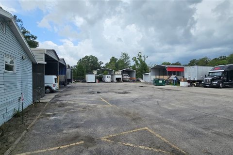 Commercial property in Thonotosassa, Florida 75.81 sq.m. № 1841589 - photo 9