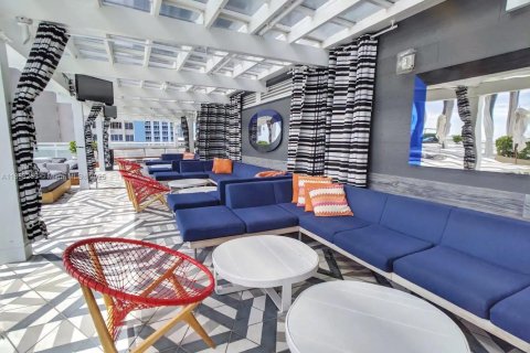 Condominio en venta en Fort Lauderdale, Florida, 1 dormitorio, 65.87 m2 № 1887522 - foto 4