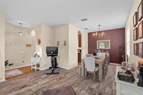 Villa ou maison à vendre à Tampa, Floride: 4 chambres, 171.68 m2 № 1904091 - photo 6