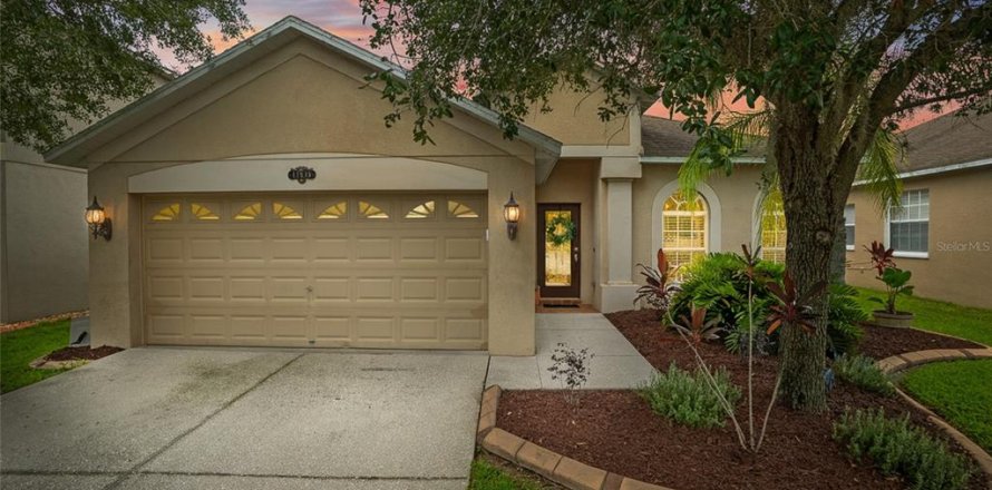 Villa ou maison à Tampa, Floride 4 chambres, 171.68 m2 № 1904091