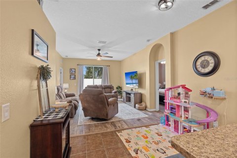 Villa ou maison à vendre à Tampa, Floride: 4 chambres, 171.68 m2 № 1904091 - photo 15