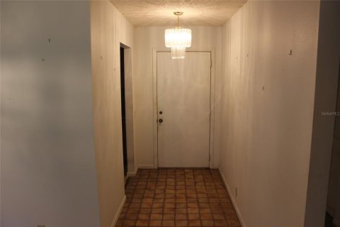 House in Winter Haven, Florida 2 bedrooms, 118.73 sq.m. № 2113223 - photo 3