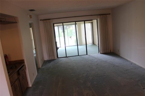 House in Winter Haven, Florida 2 bedrooms, 118.73 sq.m. № 2113223 - photo 7